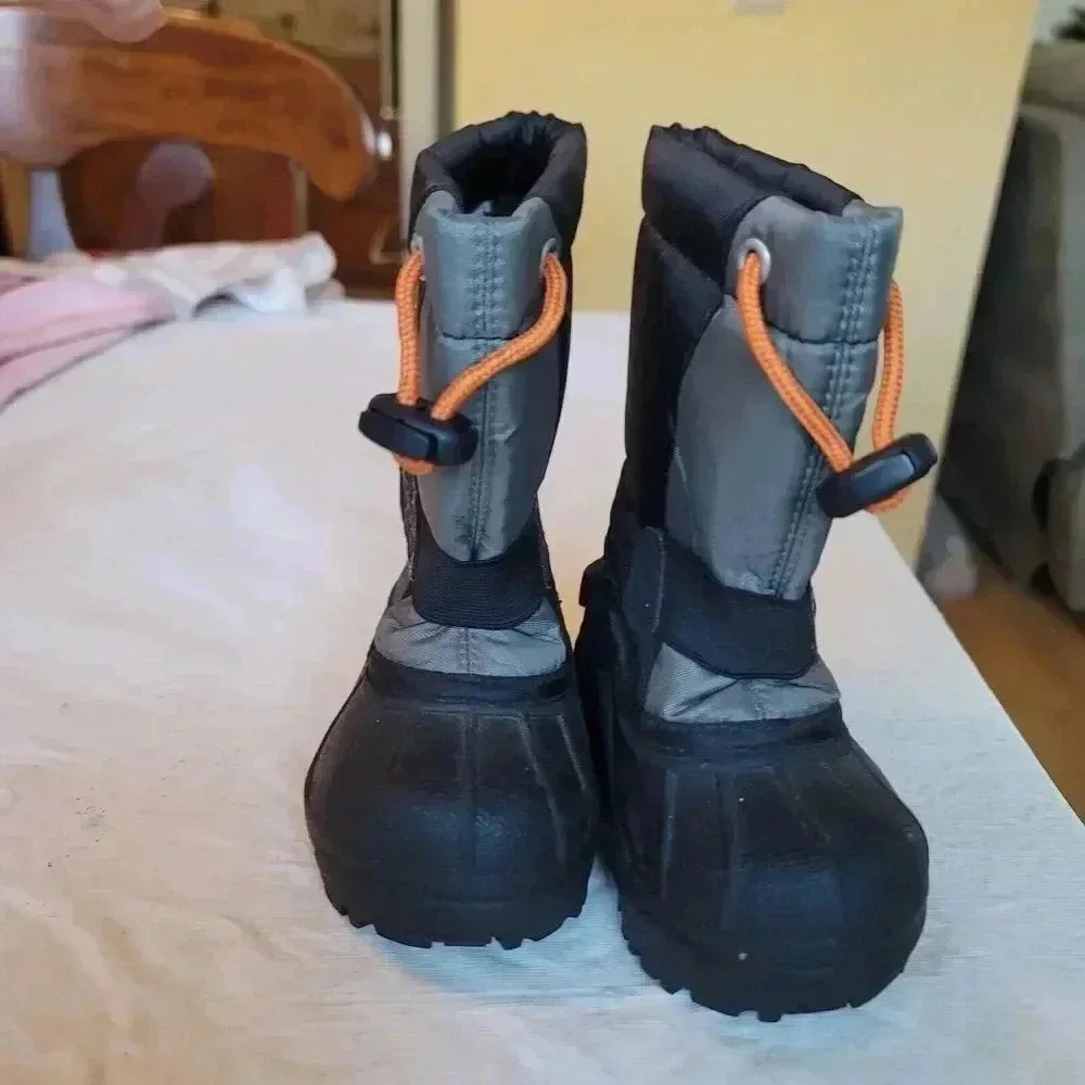 Columbia POWDERBUG YC1145-012 Boy Girl Unisex Toddler Size 6 Snow Boots Black